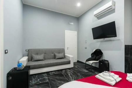 Bella Napoli Suites - 43