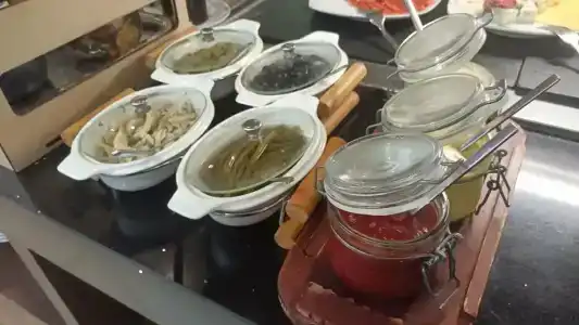 Four Points by Sheraton - 80