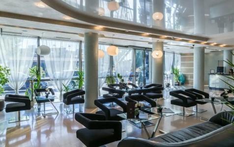 Cosmopolitan & Wellness - 81