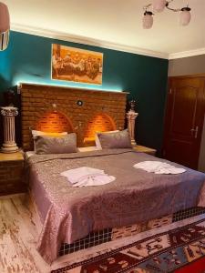 Rebetika & Bistro - 21