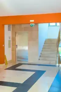 Apart Katunjanin - 44