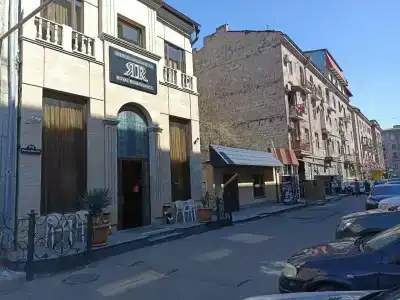 Royal Renaissance - 2