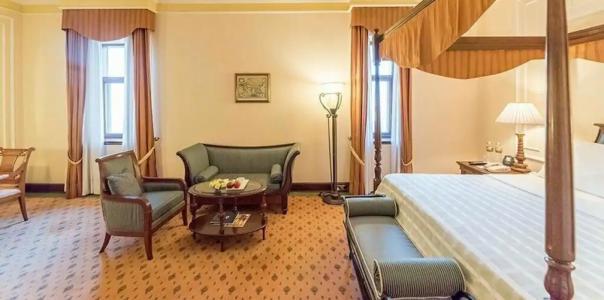 The Oberoi Grand Kolkata - 94