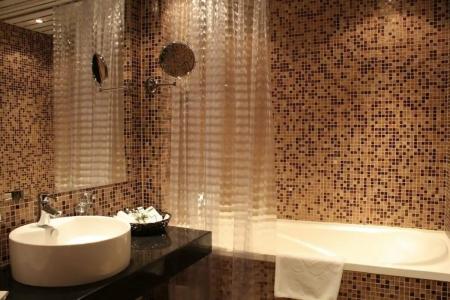 Cosmopolitan & Wellness - 13