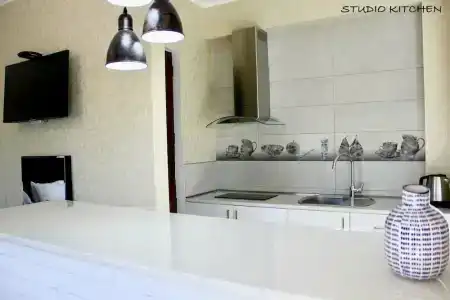 Red Fox Guesthouse - 47