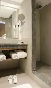 Kenzi Rose Garden - 28