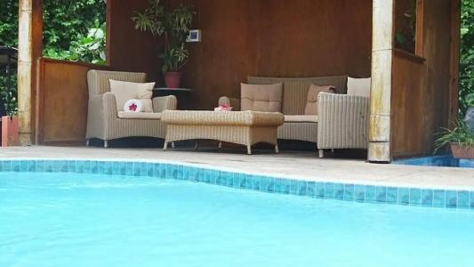 Reef Holiday Apartments - 32