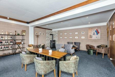 Alpine Lounge - 43