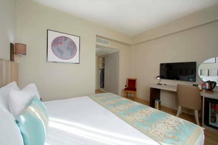 Ramada By Wyndham Soma - 79