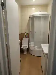 Demokrat na 9-oy Sovetskoy 5A - 82