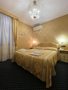 Castello - 0