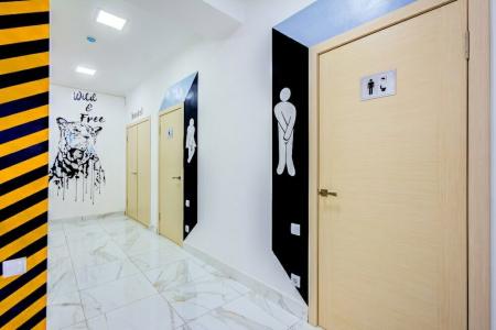 White & Hostel - 20