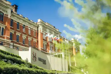 Kazan Palace by Tasigo - 10