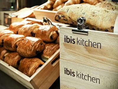 Ibis Barcelona Aeropuerto - 14