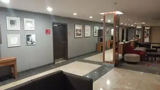 Four Points by Sheraton - 90