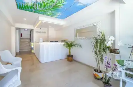 Princess Kinli Suites - 42