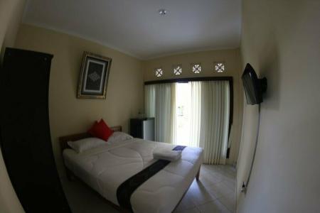 Sari Buana Bed & Breakfast - 19