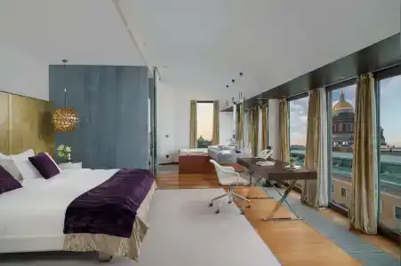 SO/ Saint Petersburg - 81