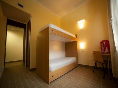 New Generation Hostel Tirana Center - 20