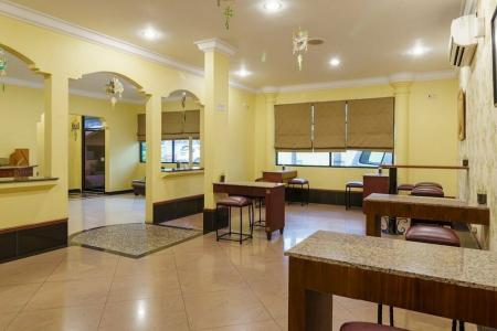 RedDoorz Plus Near Ancol - 15