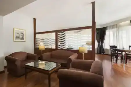 Ramada Encore By Wyndham Tangier - 14