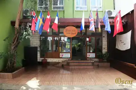 Oscar Boutique - 10