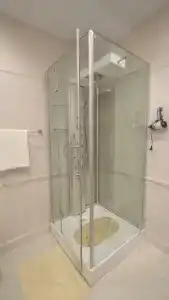 Karavan Mini-Hotel - 42