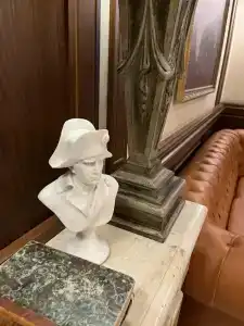 Аглая Кортъярд - 93