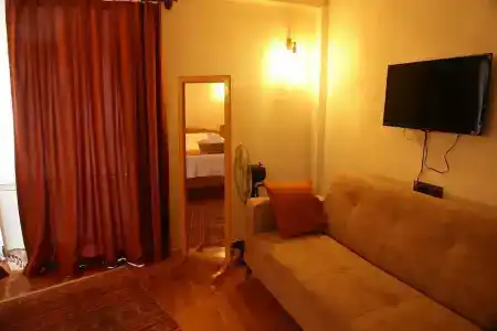 Istlada Tas EV Apart - 70