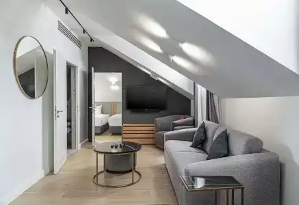 The Basilian Minsk, Curio Collection By Hilton - 8