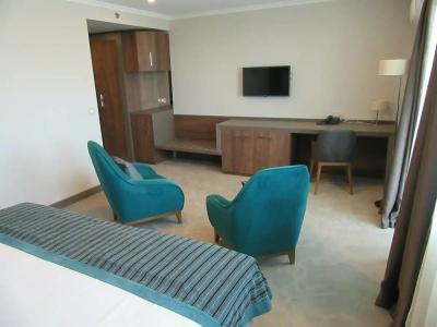 & Casino Cherno More - 89