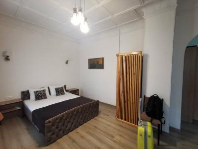 The Loft Guest house - 13