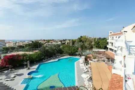 Paphos Gardens Holiday Resort - 13
