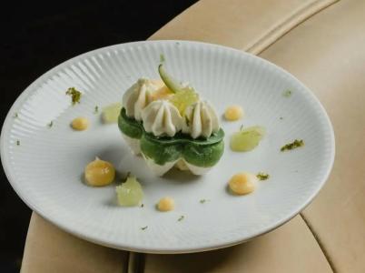 The Ritz-Carlton, - 44