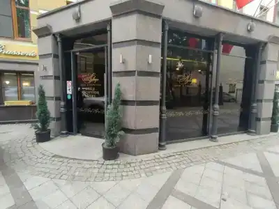 Аглая Кортъярд - 96