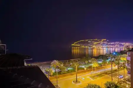 Hawaii Suite Beach - 8