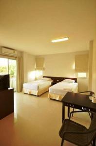 Sunshine Hostel - 38