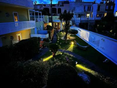 Marina 10 Design & Spa - 12