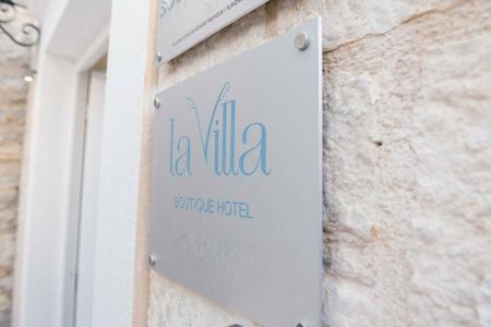 La Villa Boutique - 11