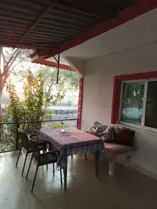 Airport Guest House - 10