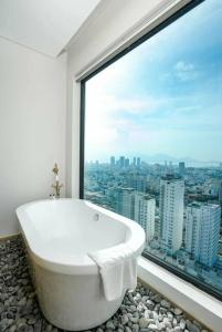 Sala Danang Beach - 4