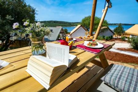 Arena One 99 Glamping - 68