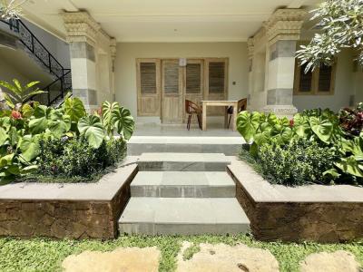 Honeymoon Guesthouse - 1