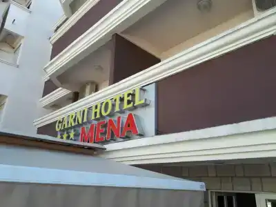 Mena - 4