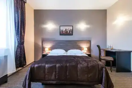 M-Otel' - 5