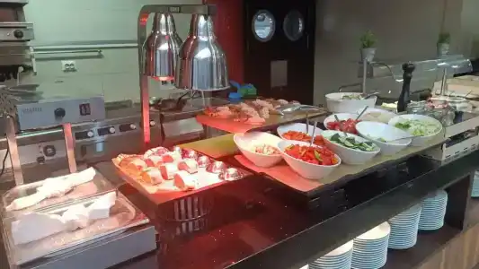 Four Points by Sheraton - 76