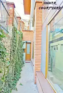 Red Fox Guesthouse - 33