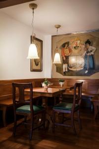 Corso Am Graben - 42