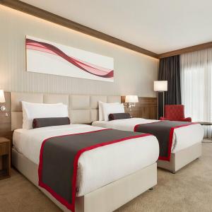 Ramada by Wyndham Beylikduzu - 49