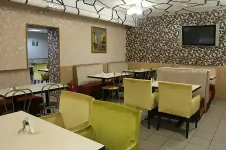 Parkovaya 9 Gostinitsa - 83